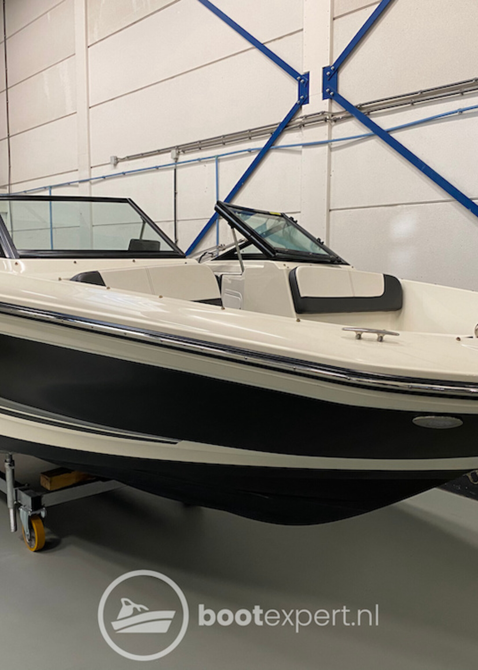 Sea Ray 190SPX 3.0LTR 140PK 2015