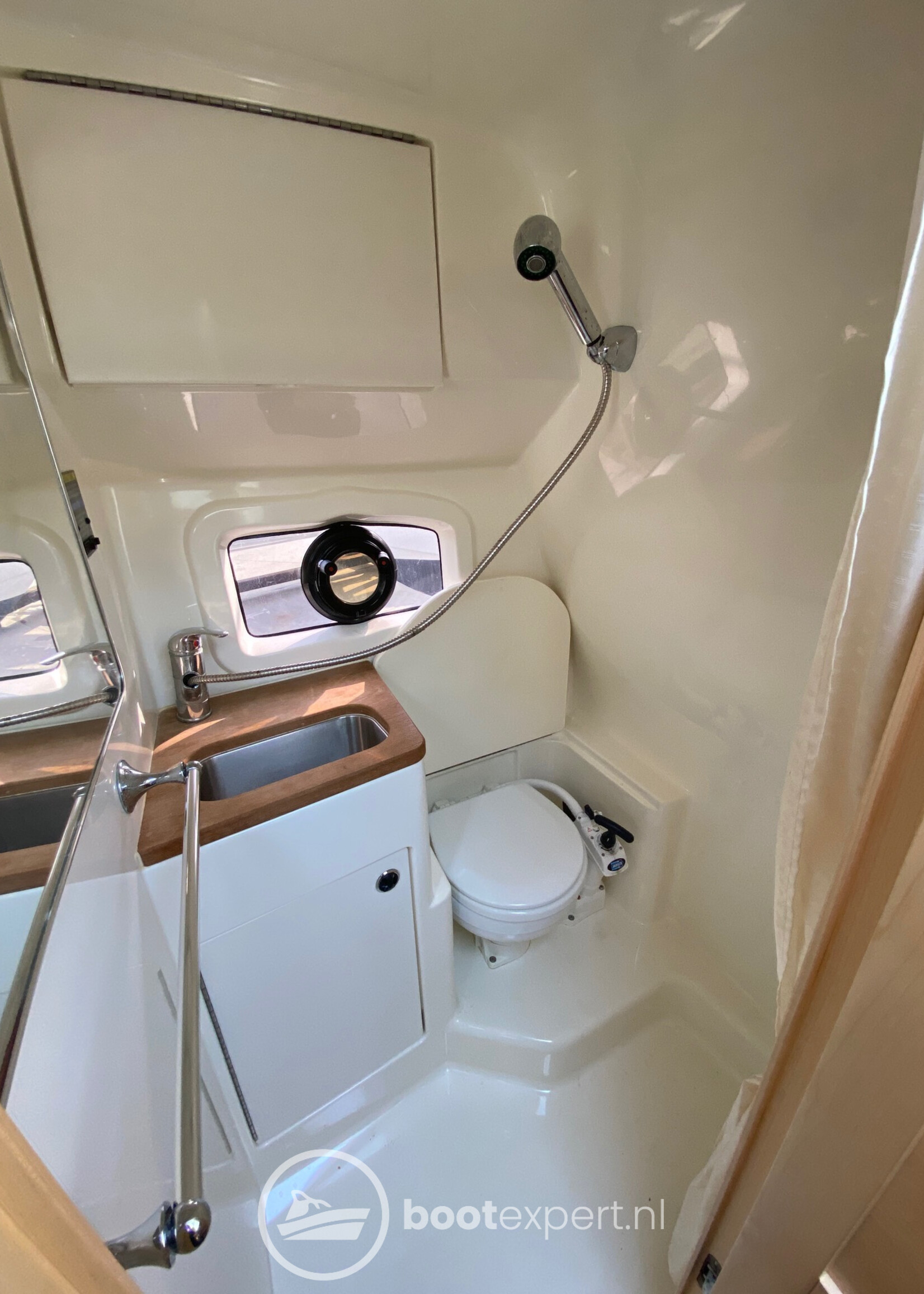 Bayliner Ciera 8 Cruiser, 4.5Mpi 250pk, 2015