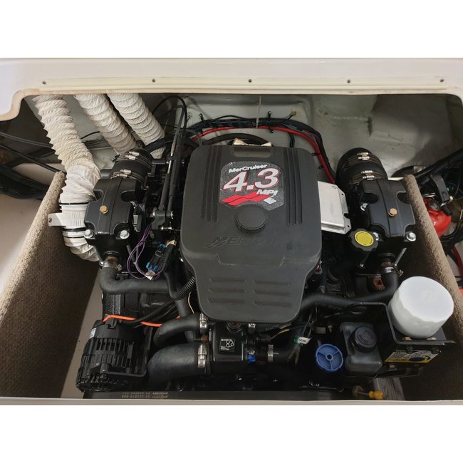 Mariah SX22 Bowrider, 4.3MPI, 225PK, 2007