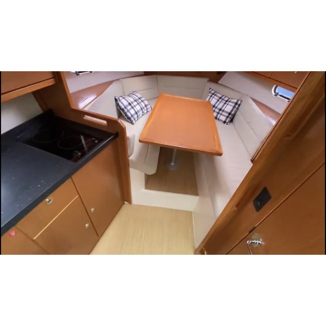 Bavaria 28 Sport 4.3 Ltr V6 450PK, 2011