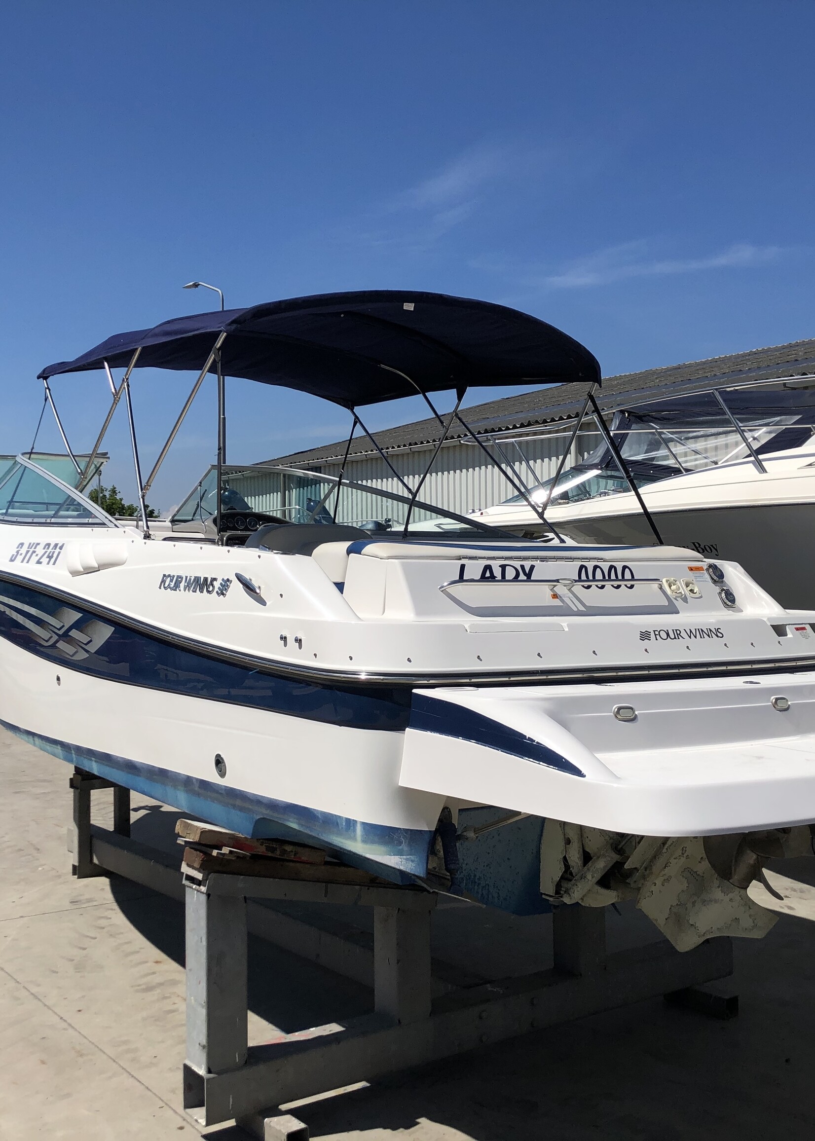 Four Winns Sundowner 285 Volvo 7.4 Liter V8 GSI 385PK 2003