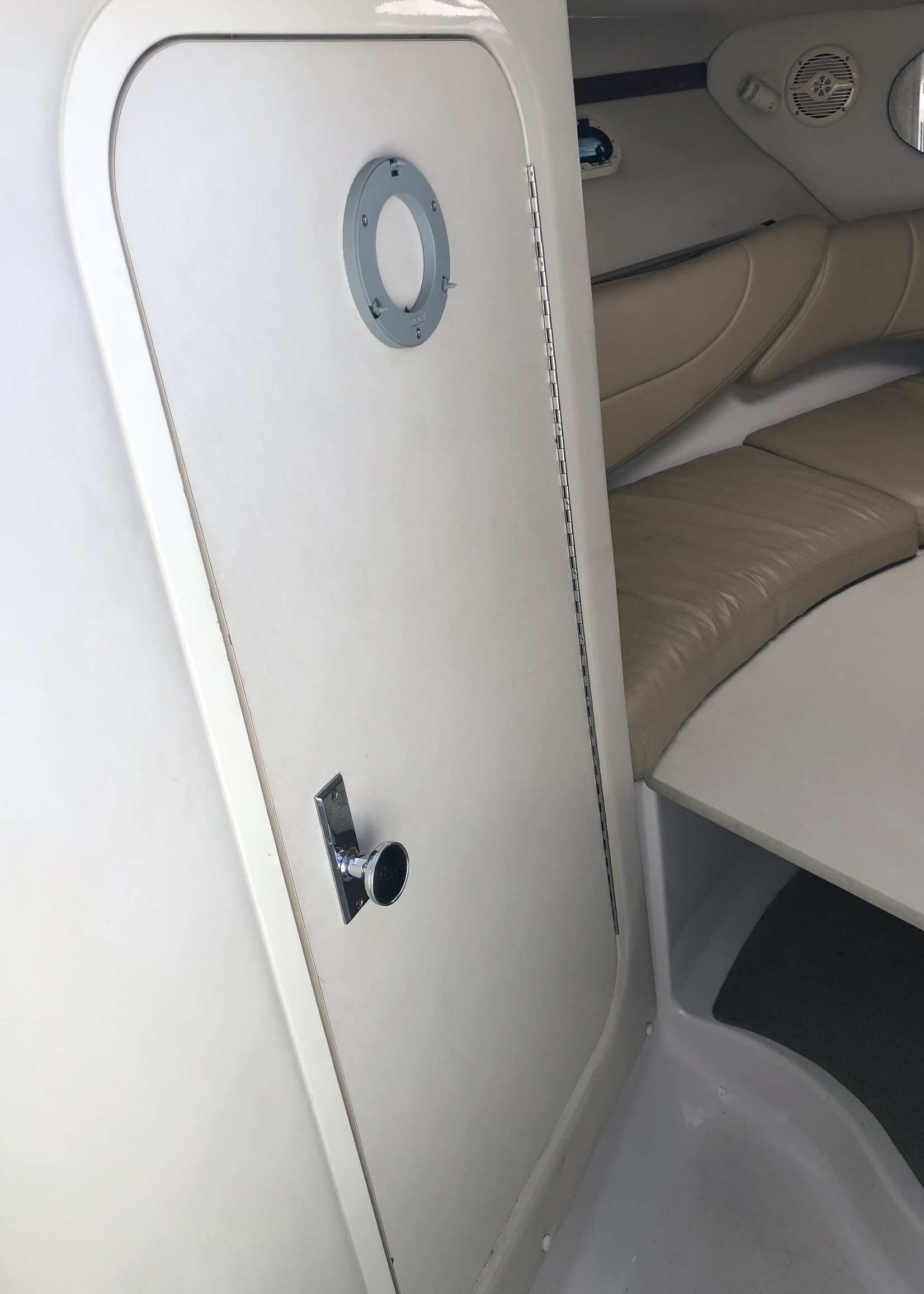 Four Winns Sundowner 285 Volvo 7.4 Liter V8 GSI 385PK 2003