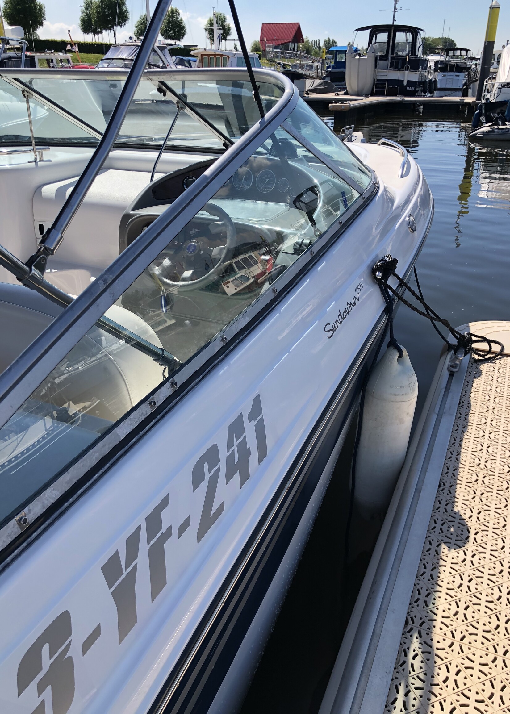 Four Winns Sundowner 285 Volvo 7.4 Liter V8 GSI 385PK 2003