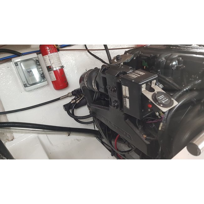 Four Winns Sundowner 285 Volvo 7.4 Liter V8 GSI 385PK 2003