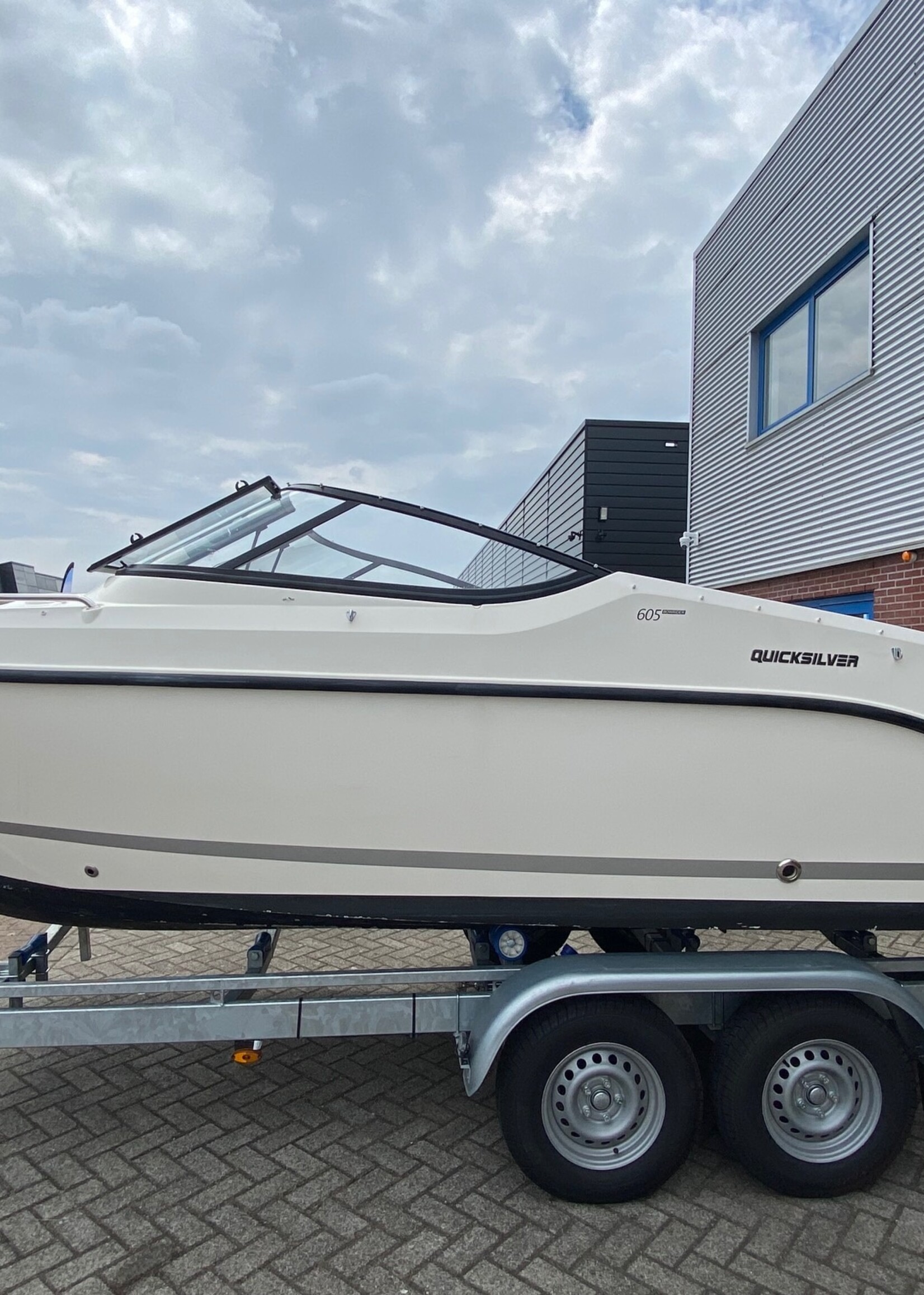 Quicksilver Activ 605 Bowrider, 115pk Mercury Pro XS, 2019