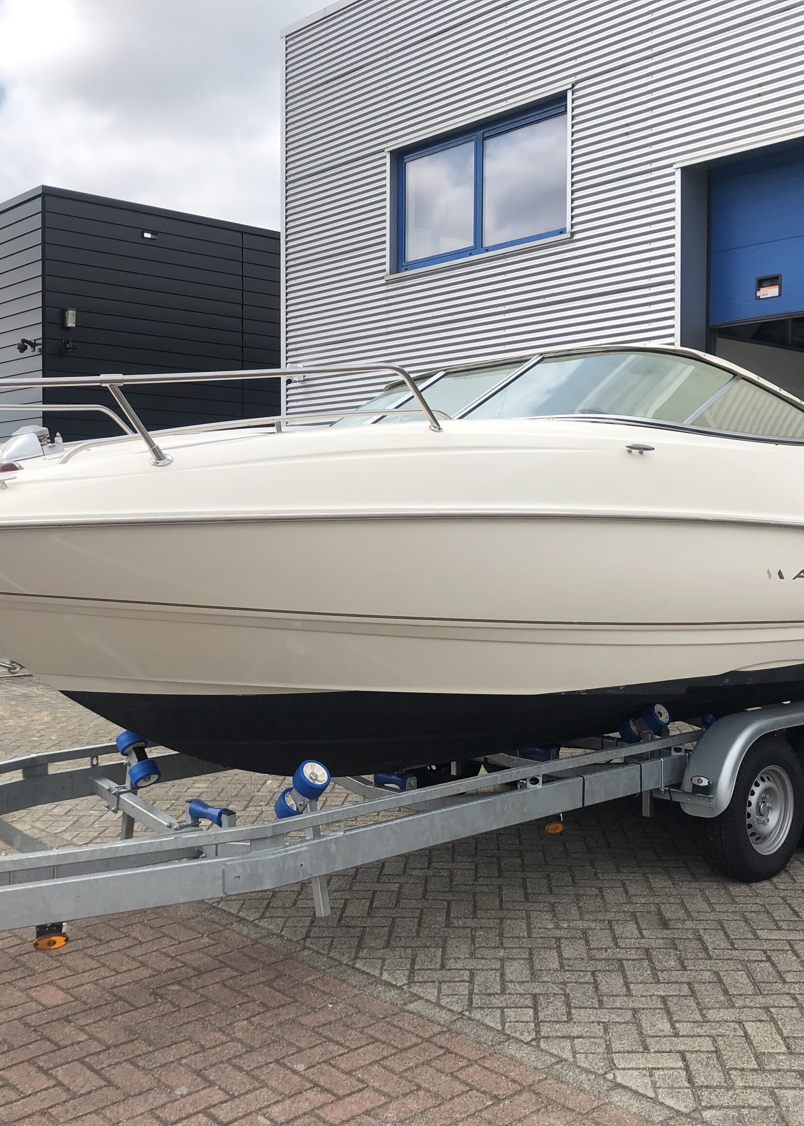 Maxum 2100 SC, V6 Mercruiser, V6, Bj. 2000