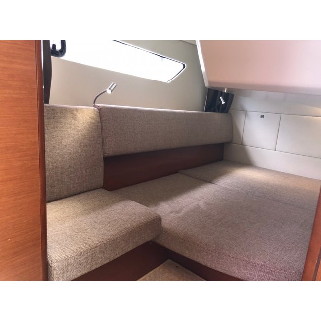 Jeanneau Leader 9 Hardtop, 2010, diesel 260PK