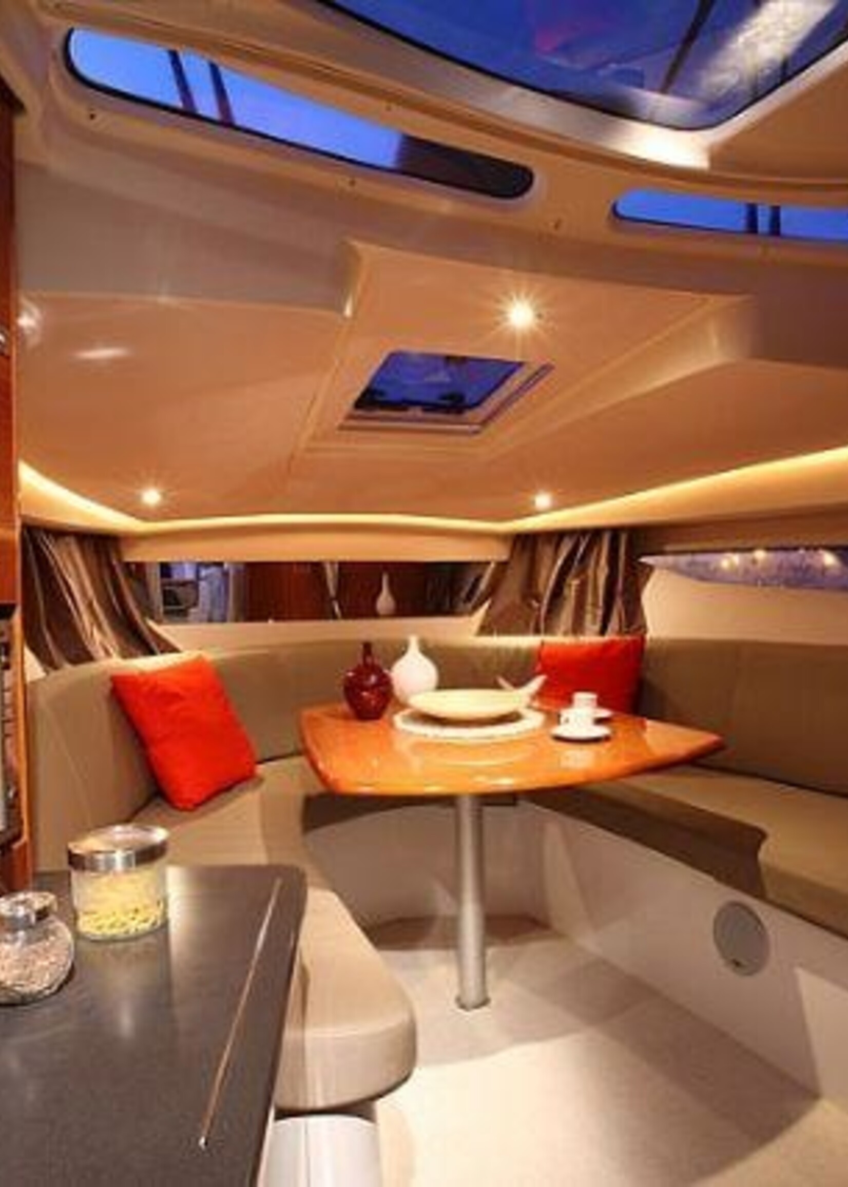 Jeanneau Leader 9 Hardtop, 2010, diesel 260PK