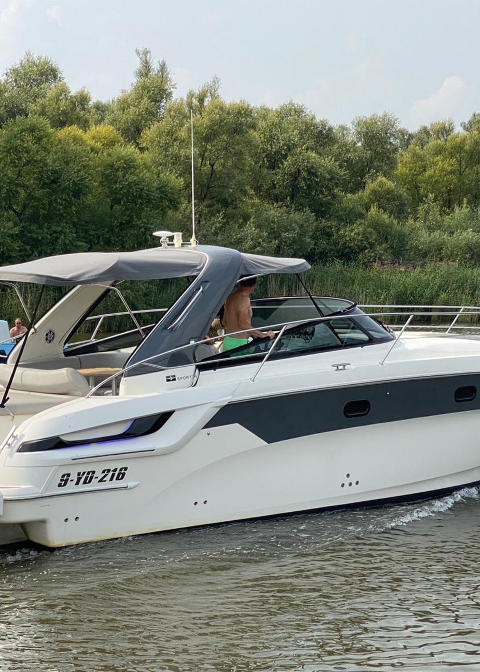 Bavaria 34 Sport, 2x 5.0MPI V8 260PK, DTS, 2012