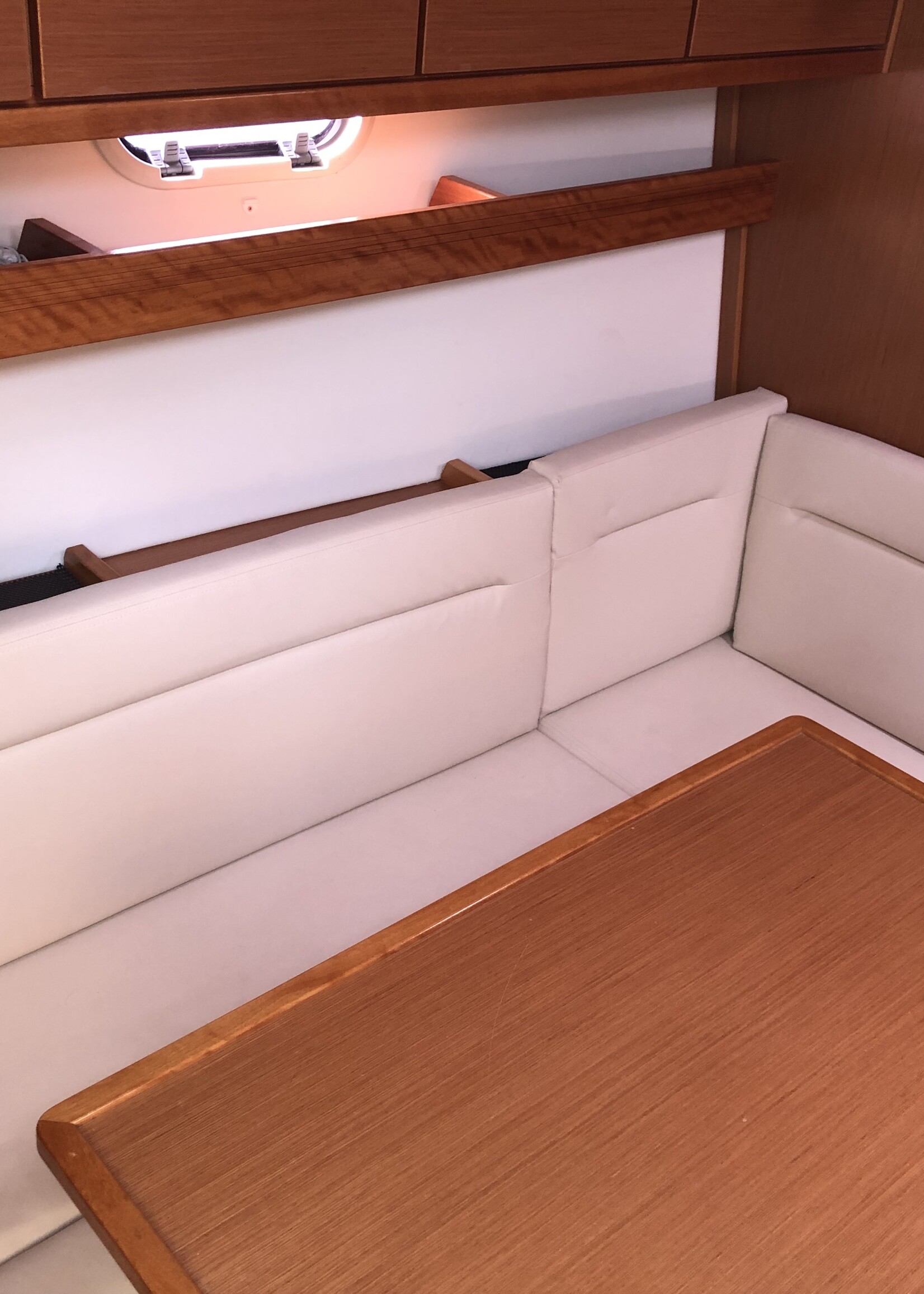 Bavaria 34 Sport, 2x 5.0MPI V8 260PK, DTS, 2012