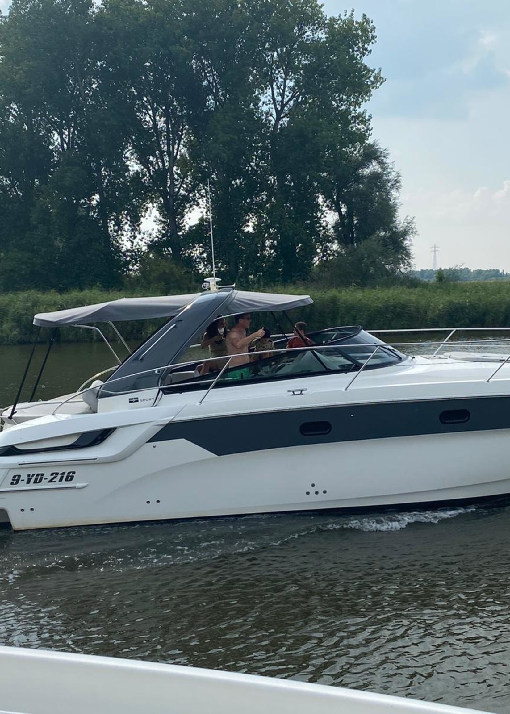 Bavaria 34 Sport, 2x 5.0MPI V8 260PK, DTS, 2012