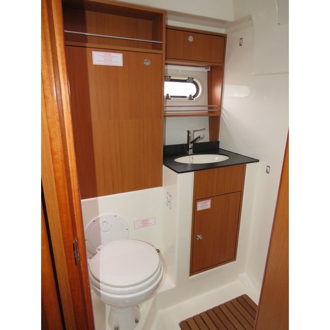 Bavaria 34 Sport, 2x 5.0MPI V8 260PK, DTS, 2012