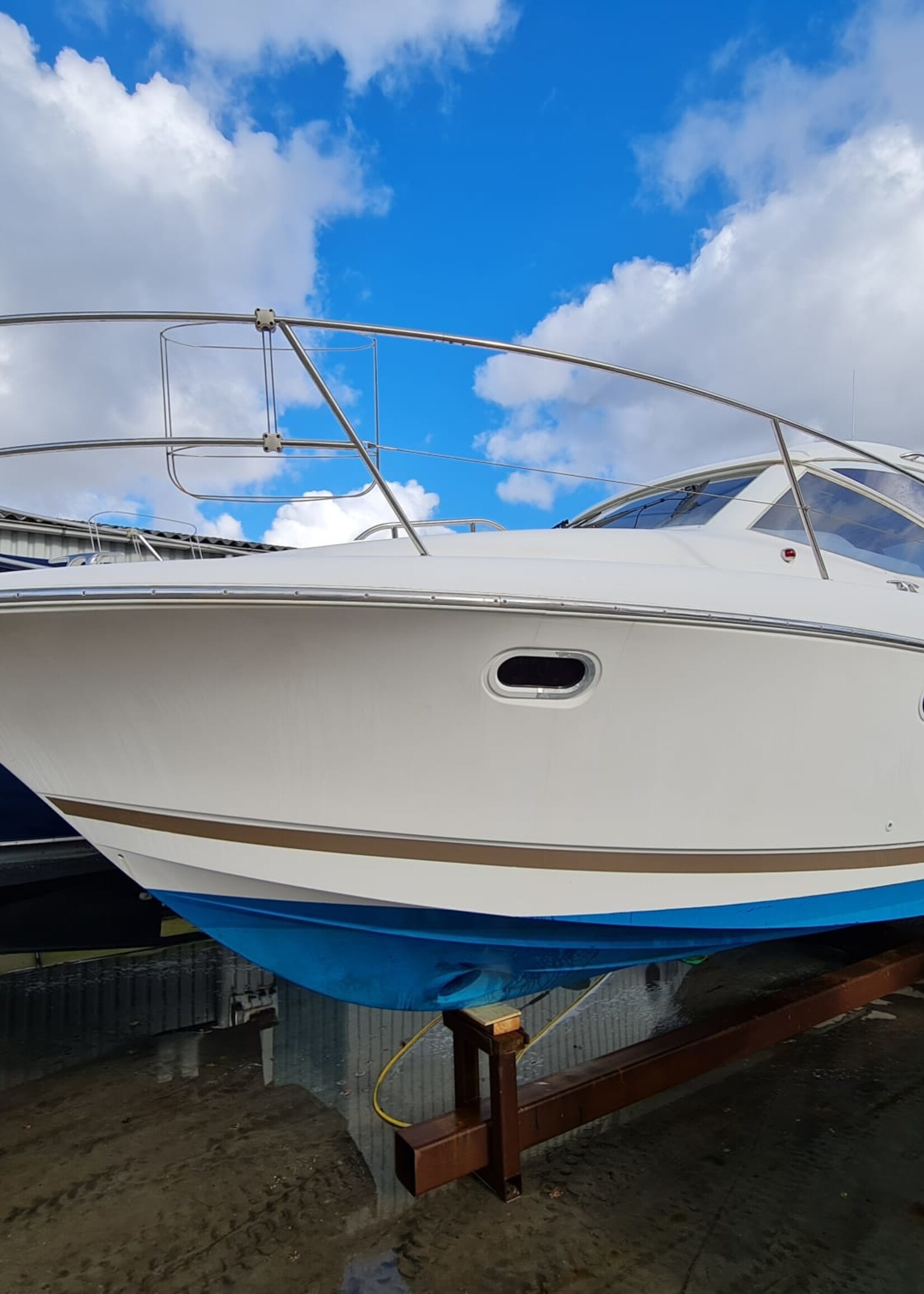 Jeanneau Prestige 30S Hardtop, 2009, 2x Volvo Penta 5.7 Gi