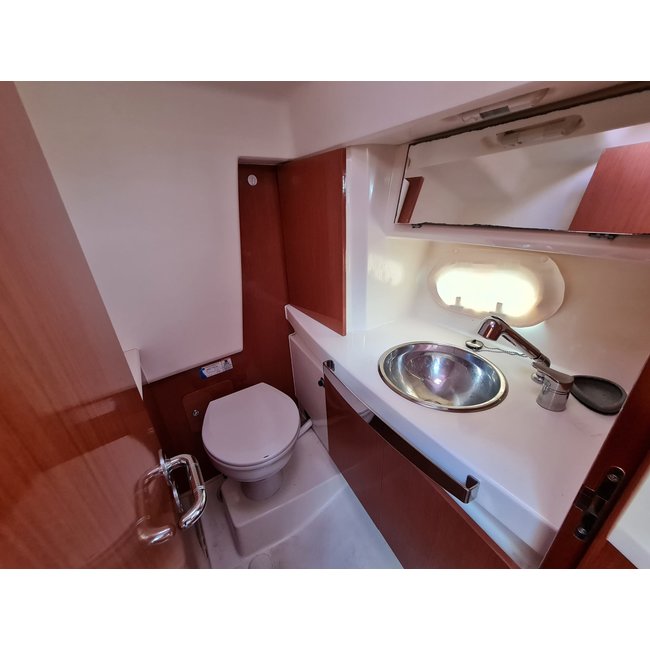 Jeanneau Prestige 30S Hardtop, 2009, 2x Volvo Penta 5.7 Gi