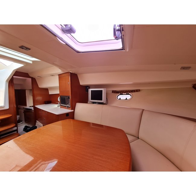 Jeanneau Prestige 30S Hardtop, 2009, 2x Volvo Penta 5.7 Gi