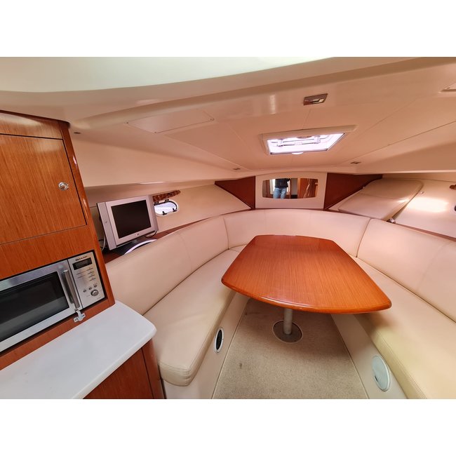 Jeanneau Prestige 30S Hardtop, 2009, 2x Volvo Penta 5.7 Gi