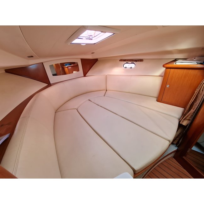 Jeanneau Prestige 30S Hardtop, 2009, 2x Volvo Penta 5.7 Gi