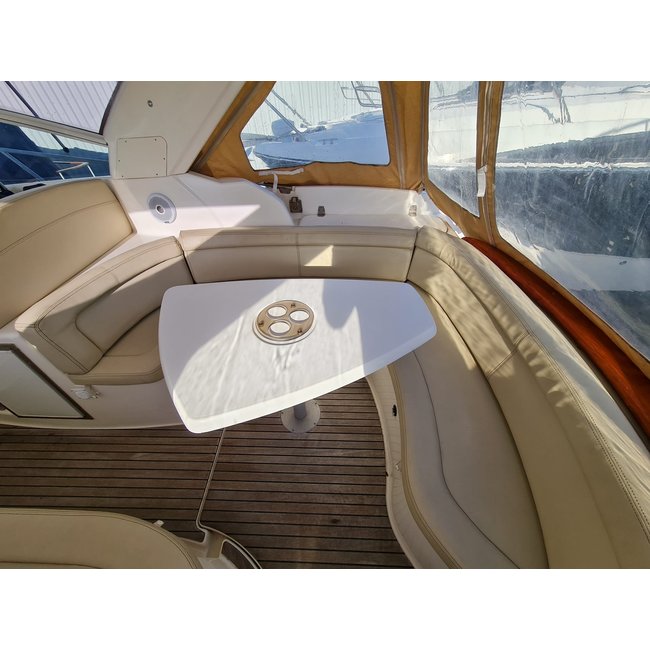 Jeanneau Prestige 30S Hardtop, 2009, 2x Volvo Penta 5.7 Gi