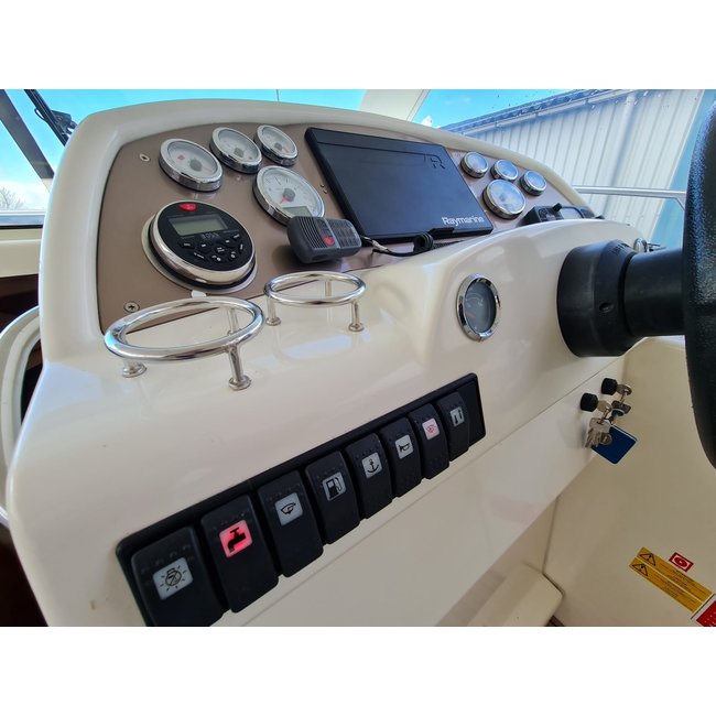 Jeanneau Prestige 30S Hardtop, 2009, 2x Volvo Penta 5.7 Gi