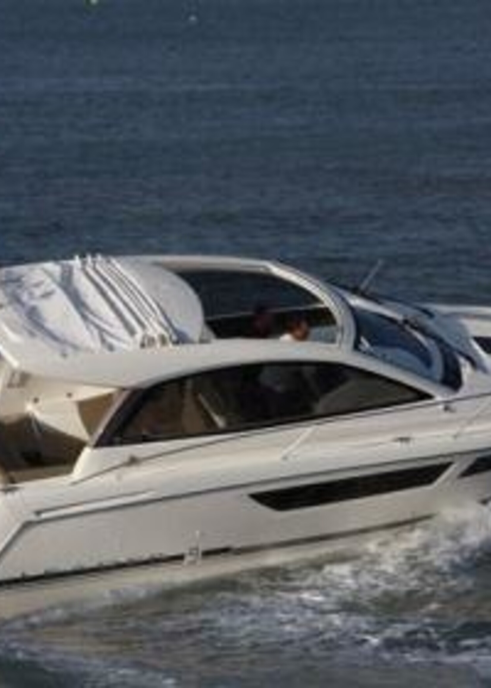 Jeanneau Leader 9 Hardtop, 2010, 2x Volvo Penta 5.7Gi