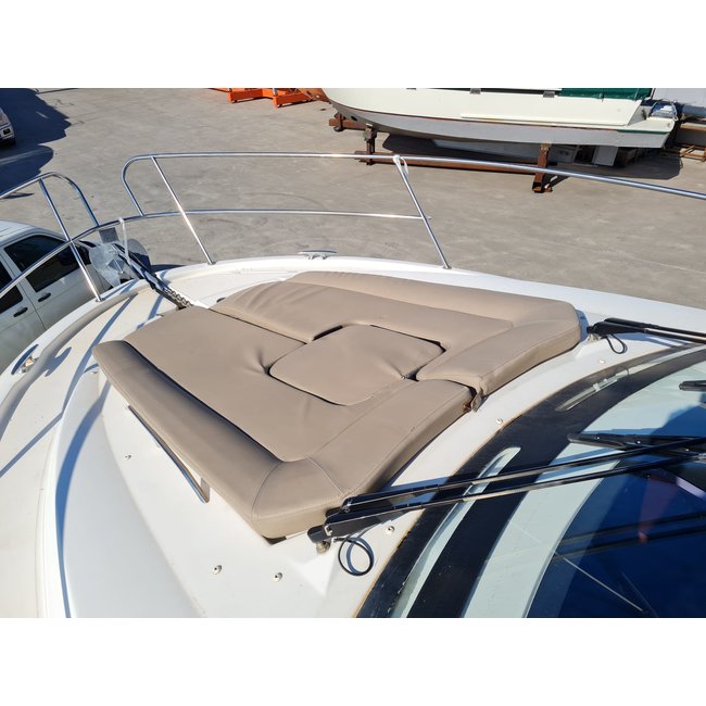 Jeanneau Leader 9 Hardtop, 2010, 2x Volvo Penta 5.7Gi