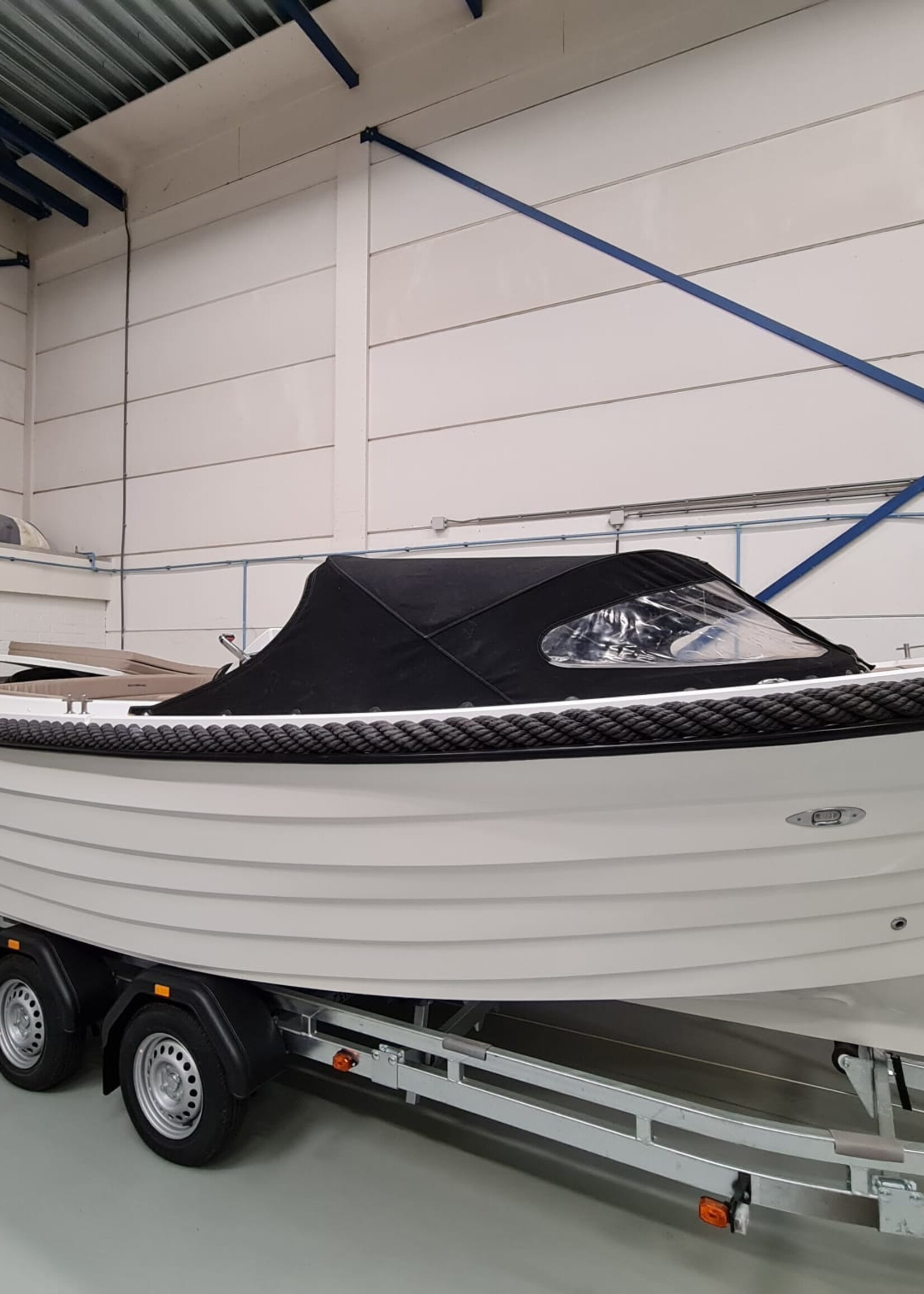 Corsiva 690 Tender uit 2016, 90 pk Mercury DFI