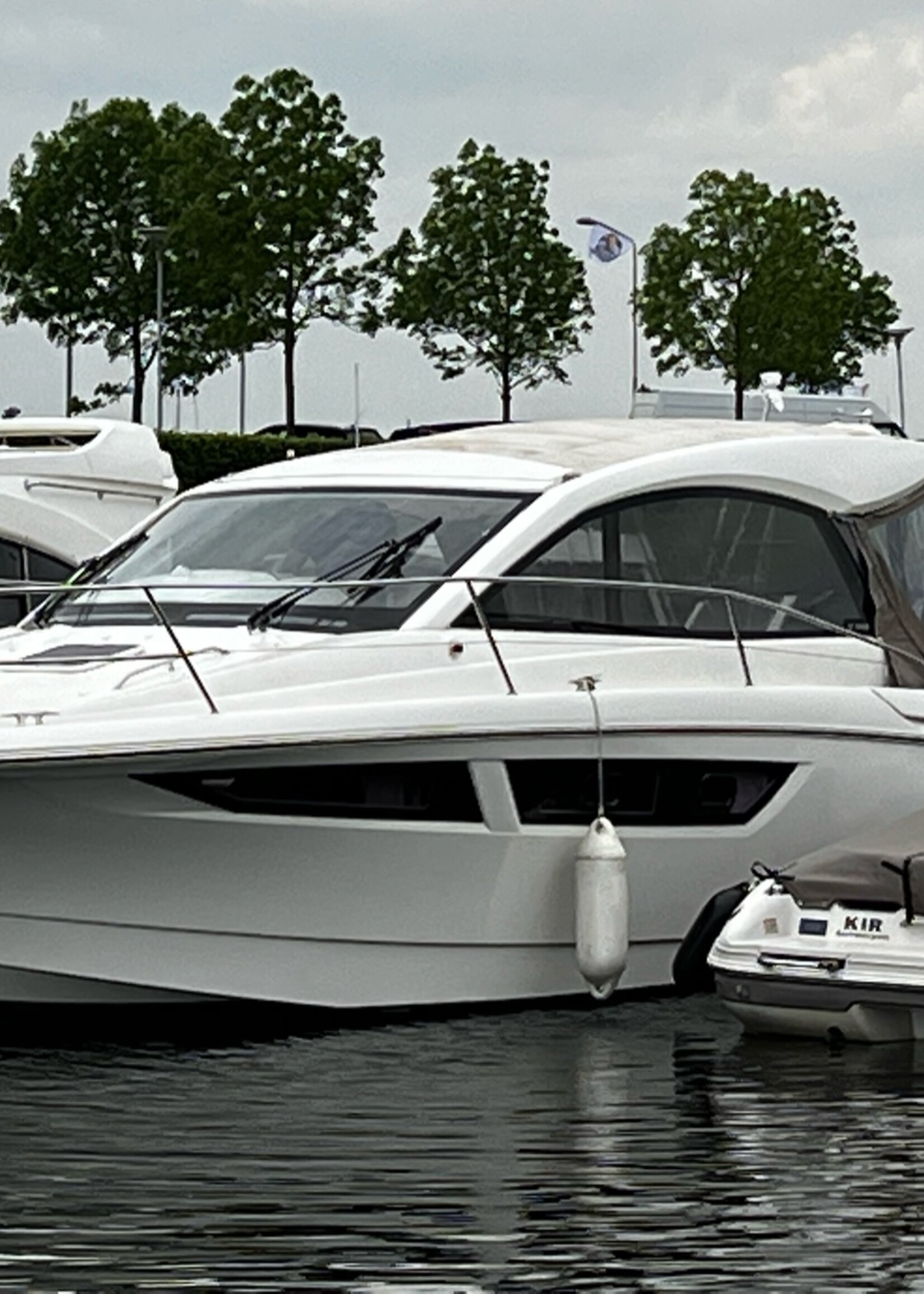 Jeanneau Leader 9 Hardtop, 2010, 2x Volvo Penta 5.7Gi