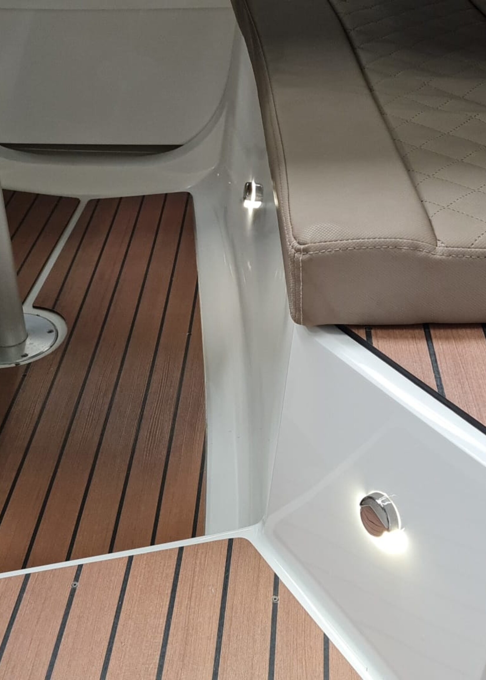 Corsiva 590 Tender uit 2016, 60 pk Selva 4 takt