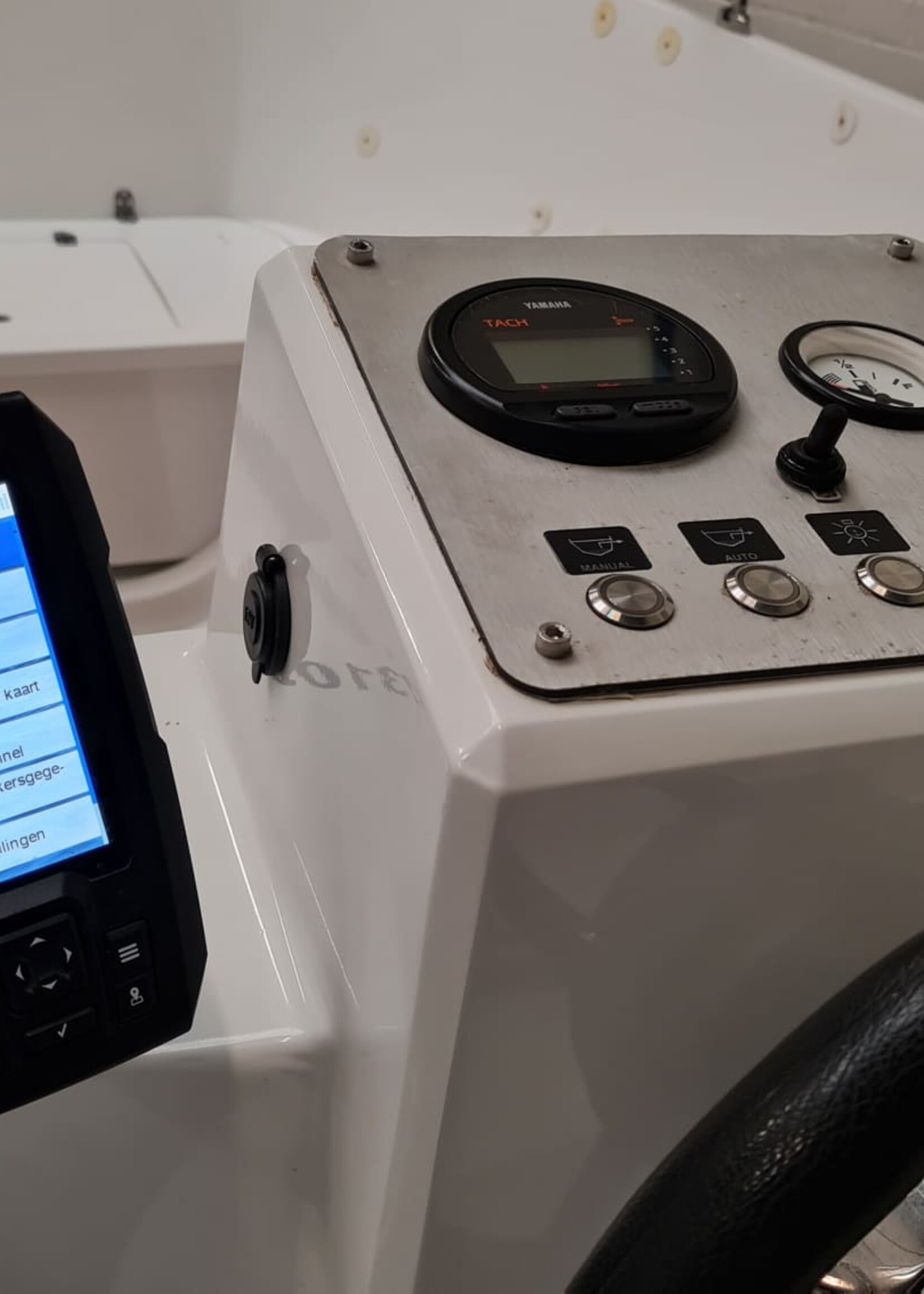 Corsiva 590 Tender uit 2016, 60 pk Selva 4 takt