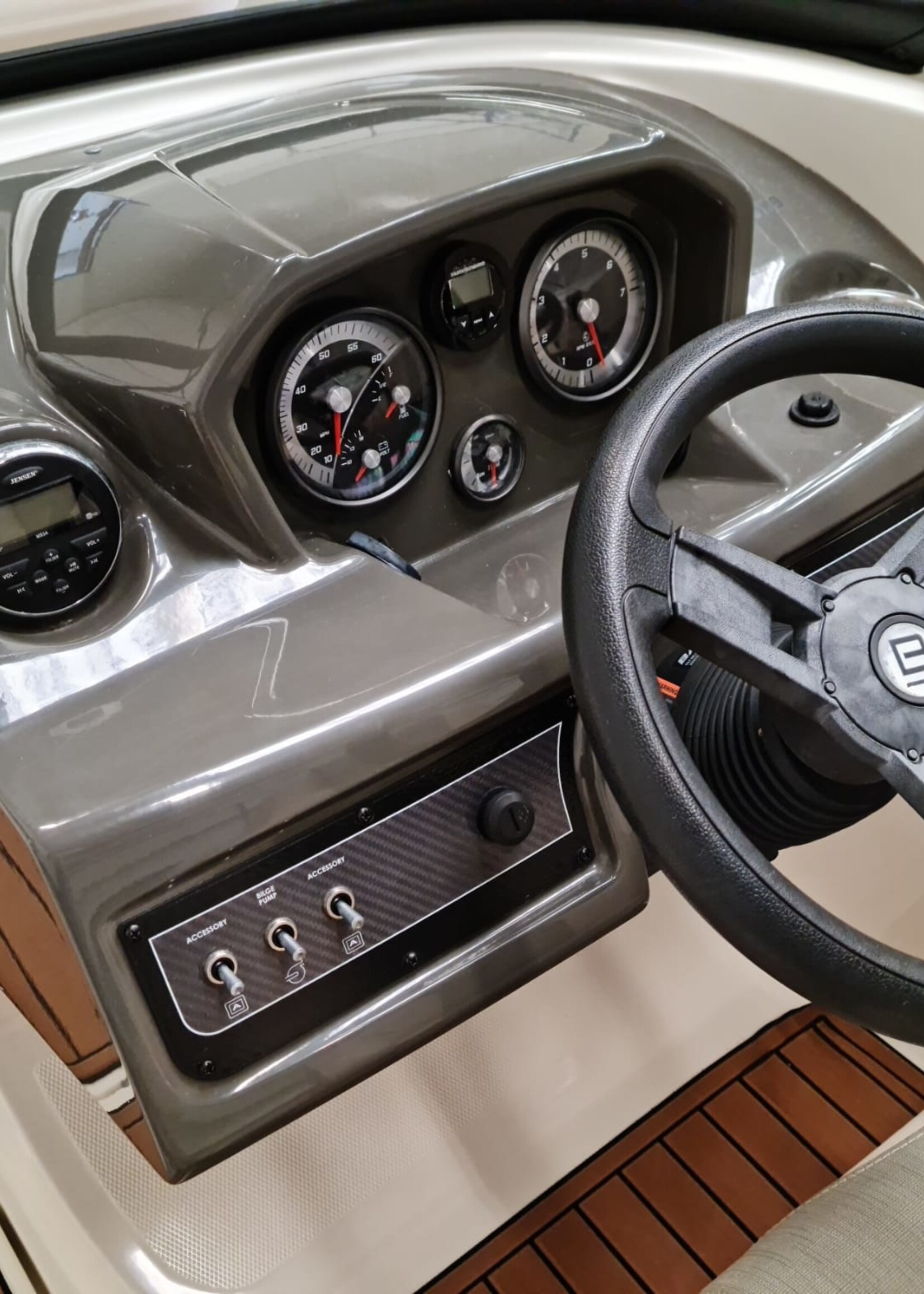 Bayliner VR5 Bowrider, 2017, 115 PK Mercury Pro XS, 40 uur draaiuren, Turbo Swing