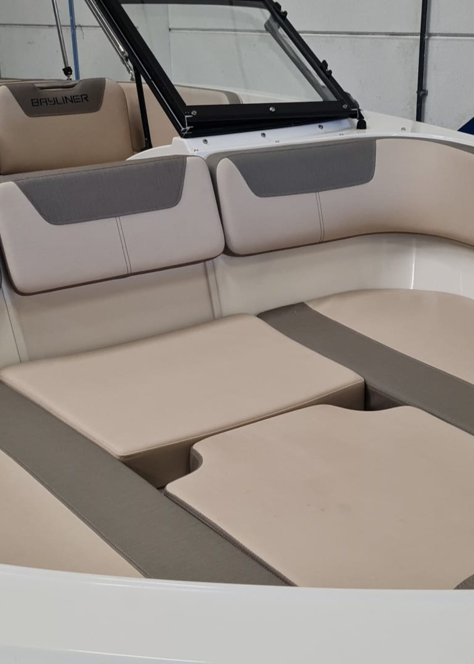 Bayliner VR5 Bowrider, 2017, 115 PK Mercury Pro XS, 40 uur draaiuren, Turbo Swing