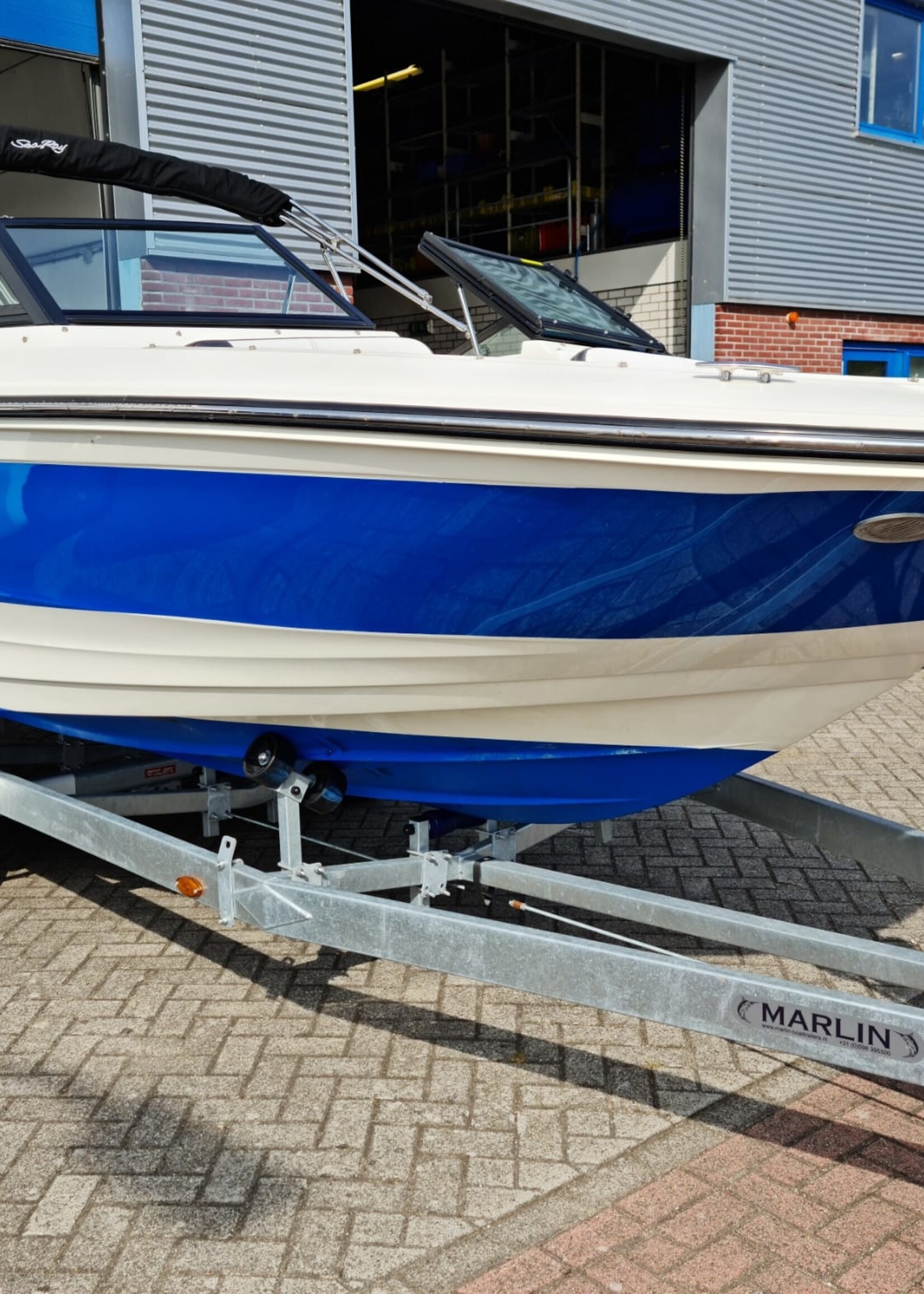 Sea Ray 190SPX 3.0LTR 140PK 2015