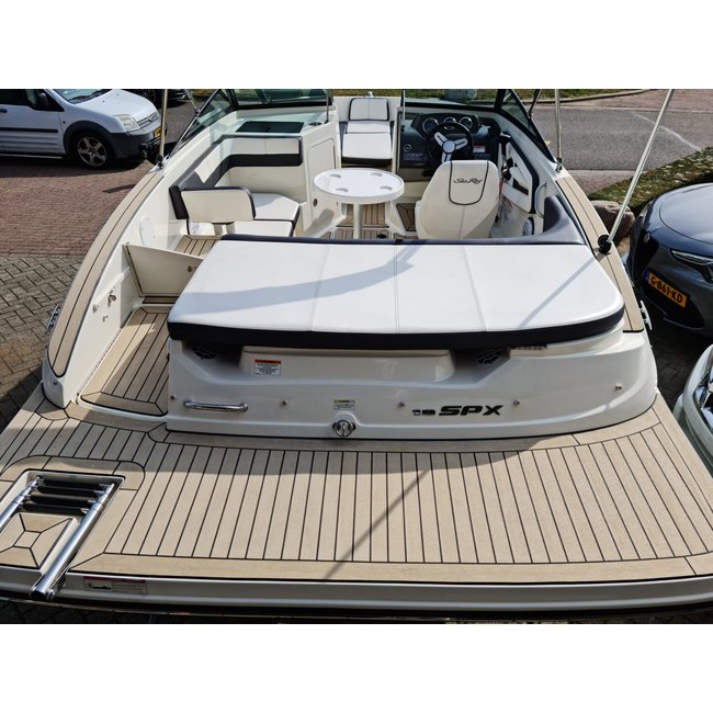 Sea Ray 190SPX 3.0LTR 140PK 2015