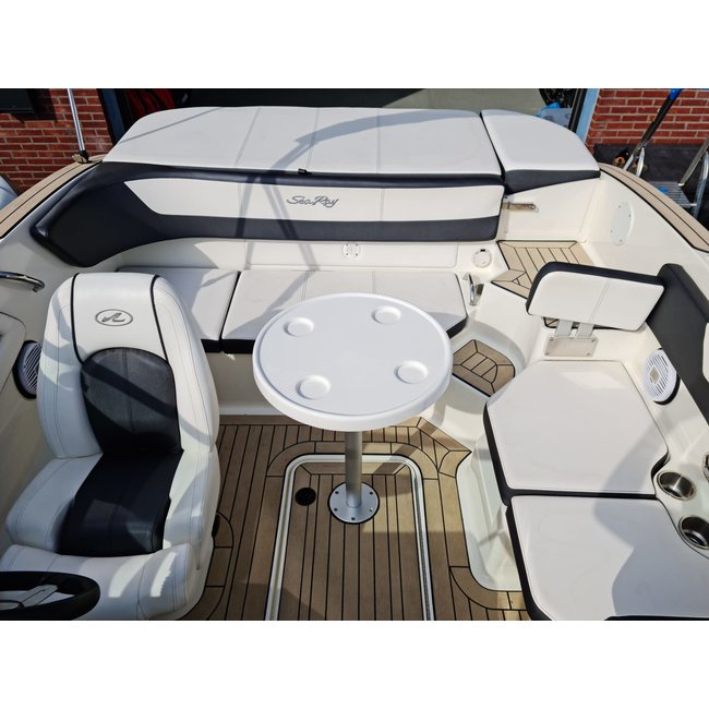 Sea Ray 190SPX 3.0LTR 140PK 2015