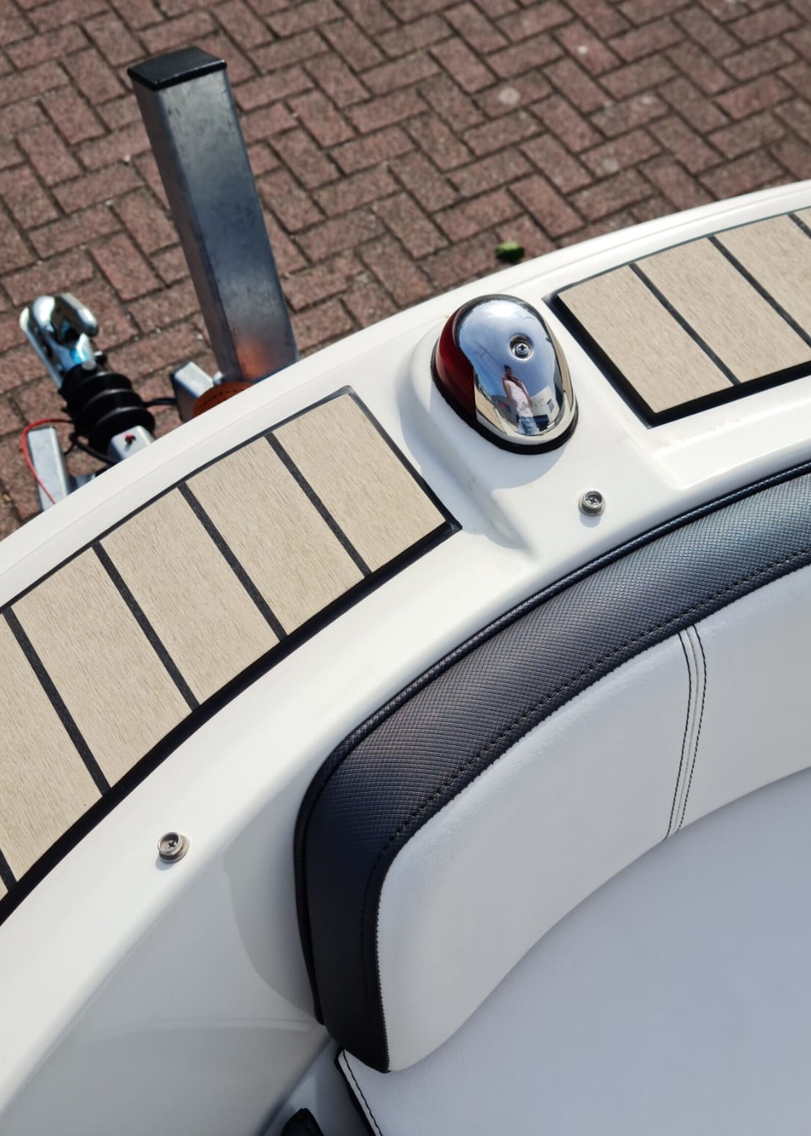 Sea Ray 190SPX 3.0LTR 140PK 2015