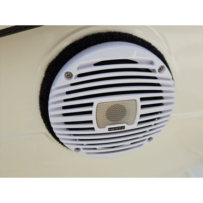 Sea Ray 190SPX 3.0LTR 140PK 2015