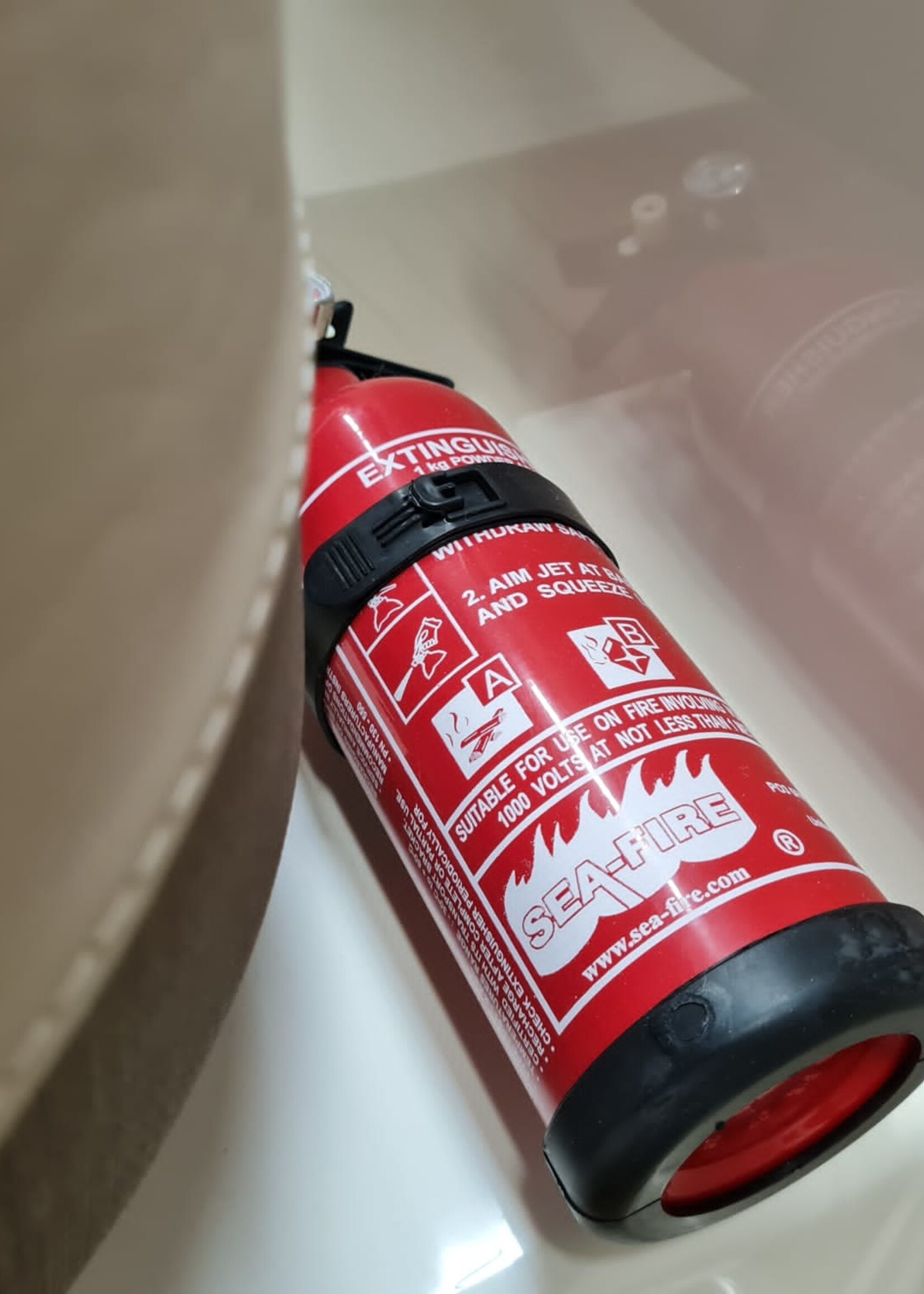 Bayliner VR5 Bowrider, 3.0 TKS 140PK, 24 uur gedraaid, 2016