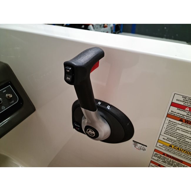 Bayliner VR5 Bowrider, 3.0 TKS 140PK, 24 uur gelaufen, 2016