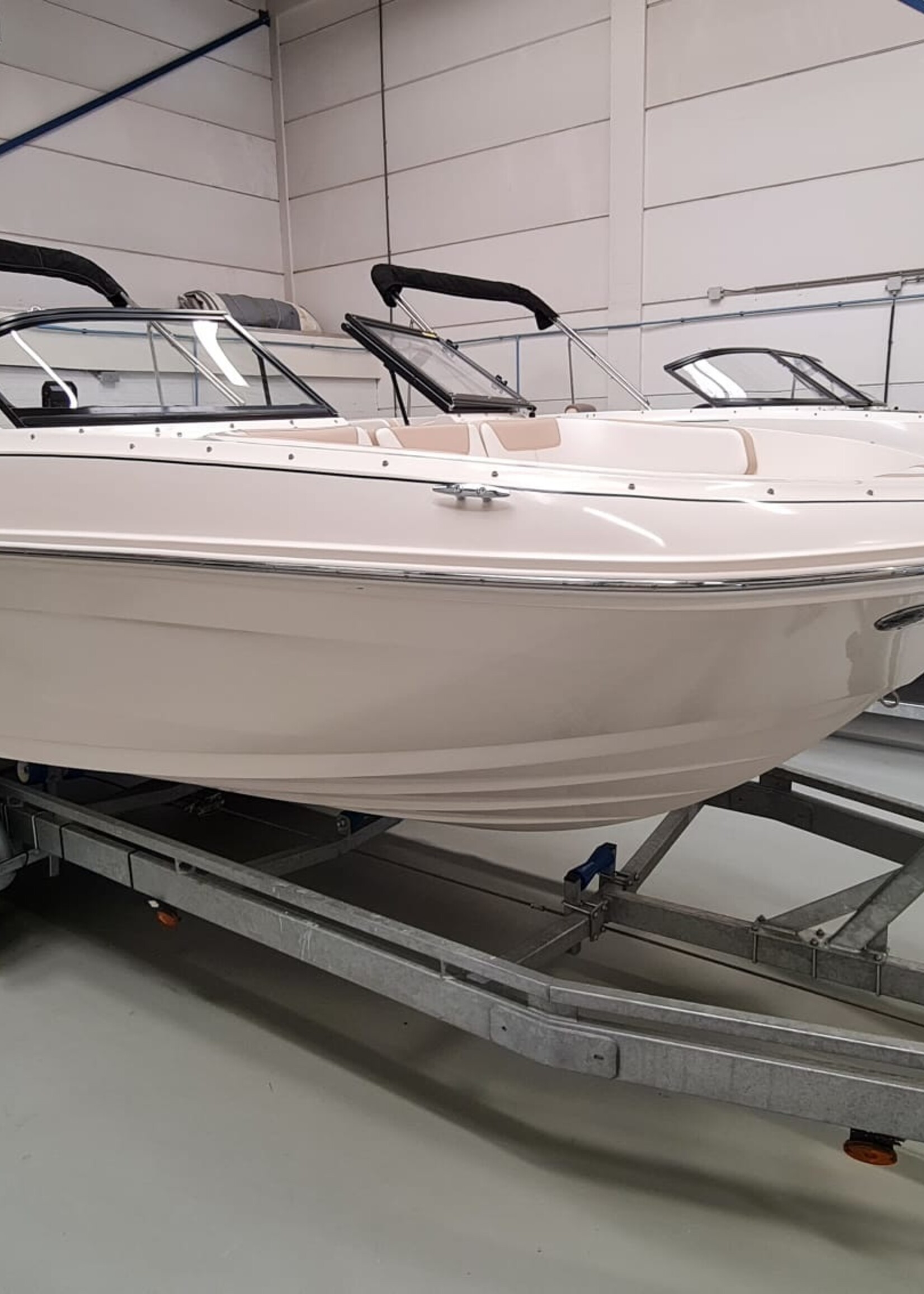 Bayliner VR5 Bowrider, 3.0 TKS 140PK, 24 uur gelaufen, 2016