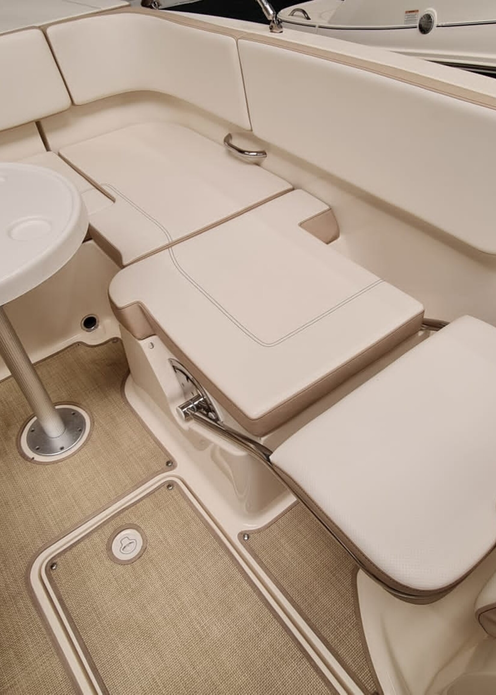 Bayliner VR5 Bowrider, 3.0 TKS 140PK, 24 uur gedraaid, 2016