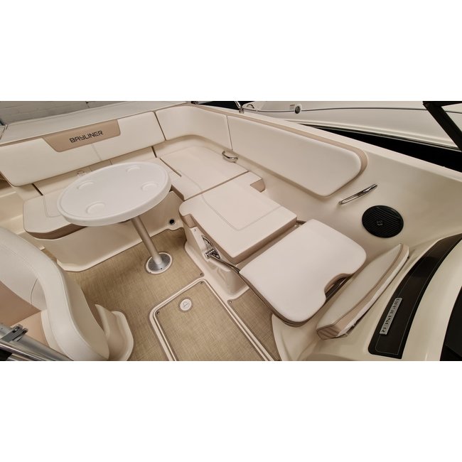 Bayliner VR5 Bowrider, 3.0 TKS 140PK, 24 uur gedraaid, 2016