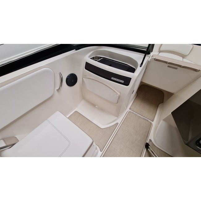 Bayliner VR5 Bowrider, 3.0 TKS 140PK, 24 uur gelaufen, 2016
