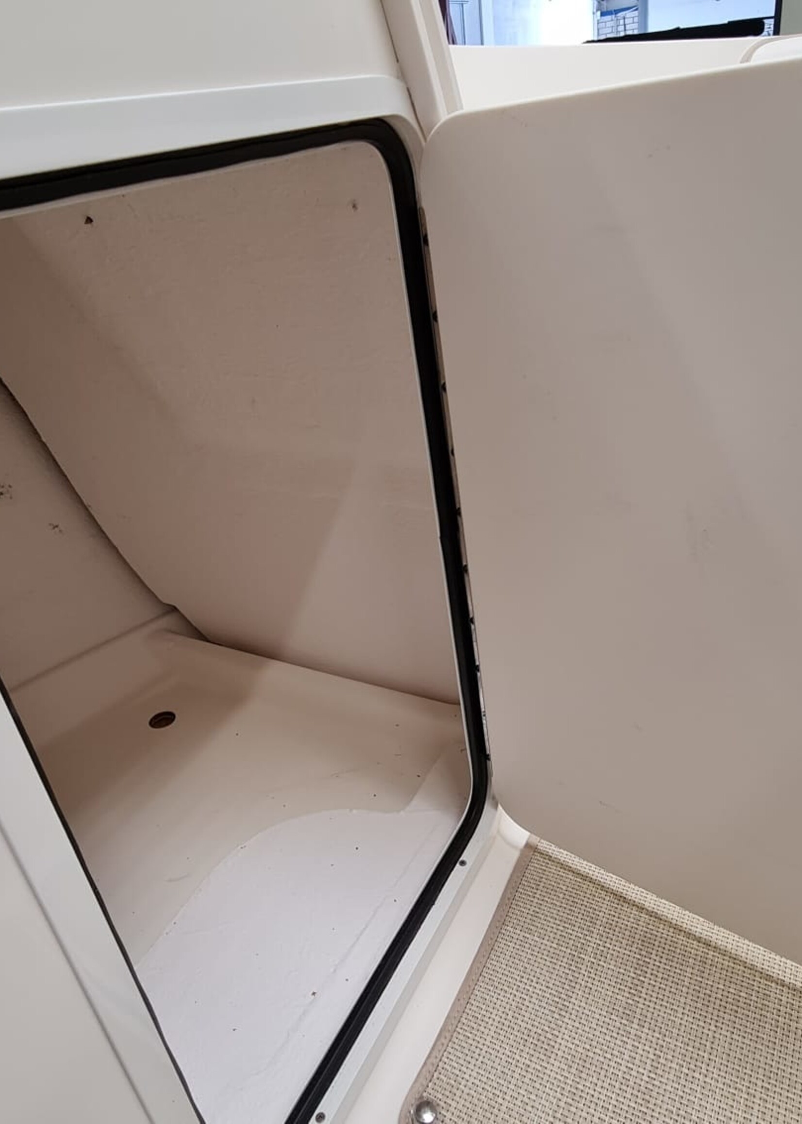 Bayliner VR5 Bowrider, 3.0 TKS 140PK, 24 uur gelaufen, 2016