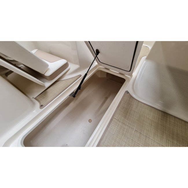 Bayliner VR5 Bowrider, 3.0 TKS 140PK, 24 uur gedraaid, 2016