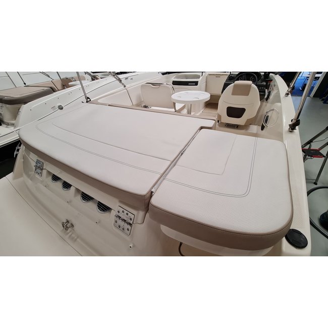 Bayliner VR5 Bowrider, 3.0 TKS 140PK, 24 uur gelaufen, 2016