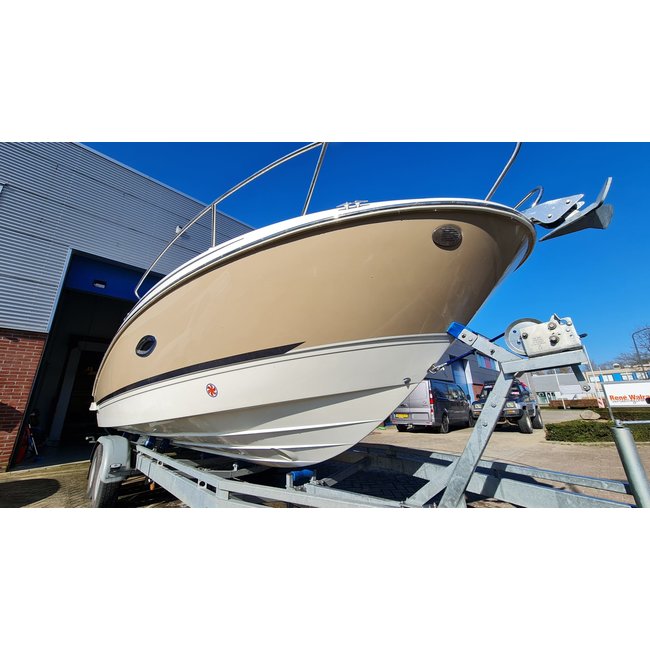 Bayliner 742 Cuddy 4.5Mpi V6, 250pk, 2015, 70 uur