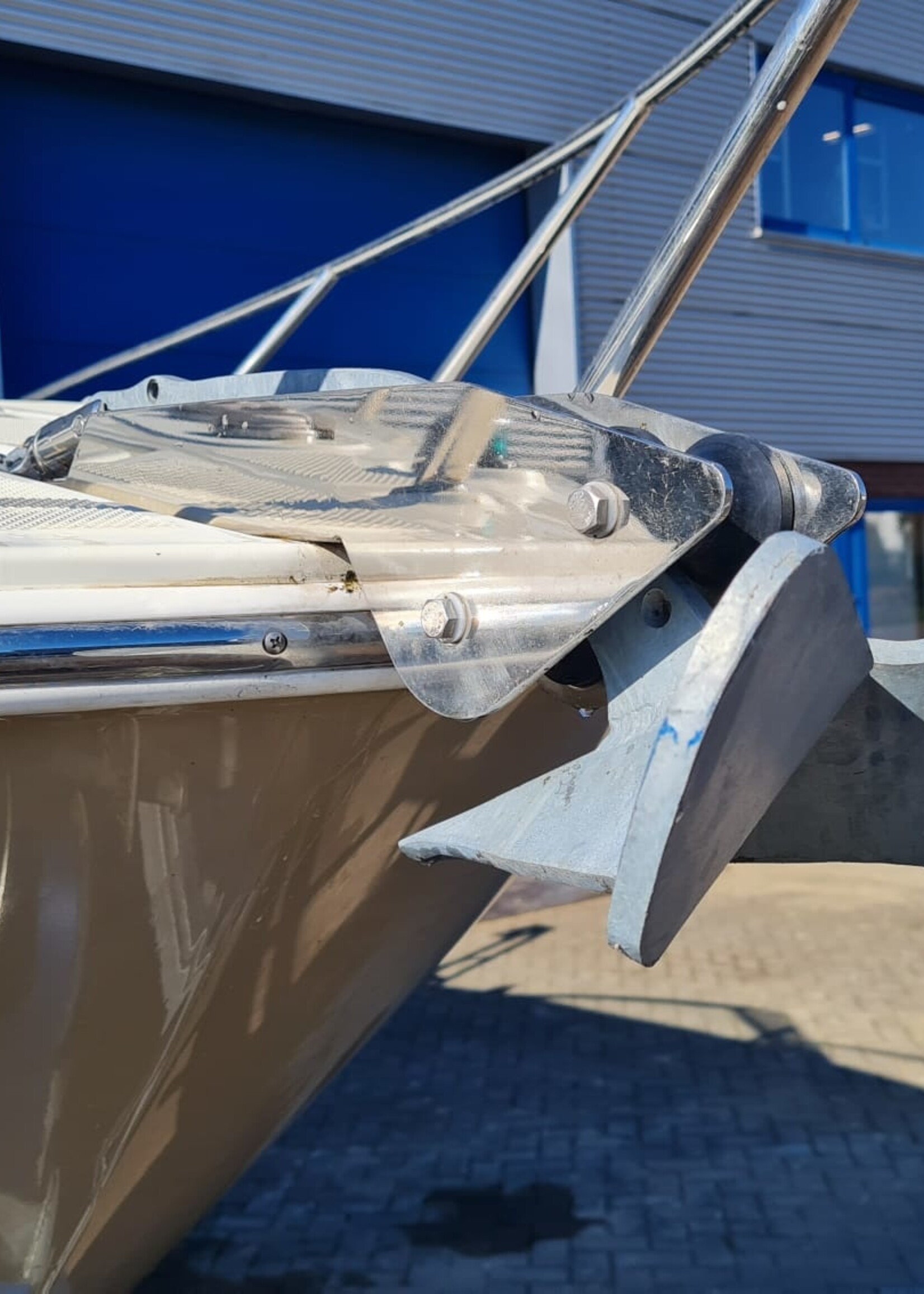 Bayliner 742 Cuddy 4.5Mpi V6, 250pk, 2015, 70 Stunden