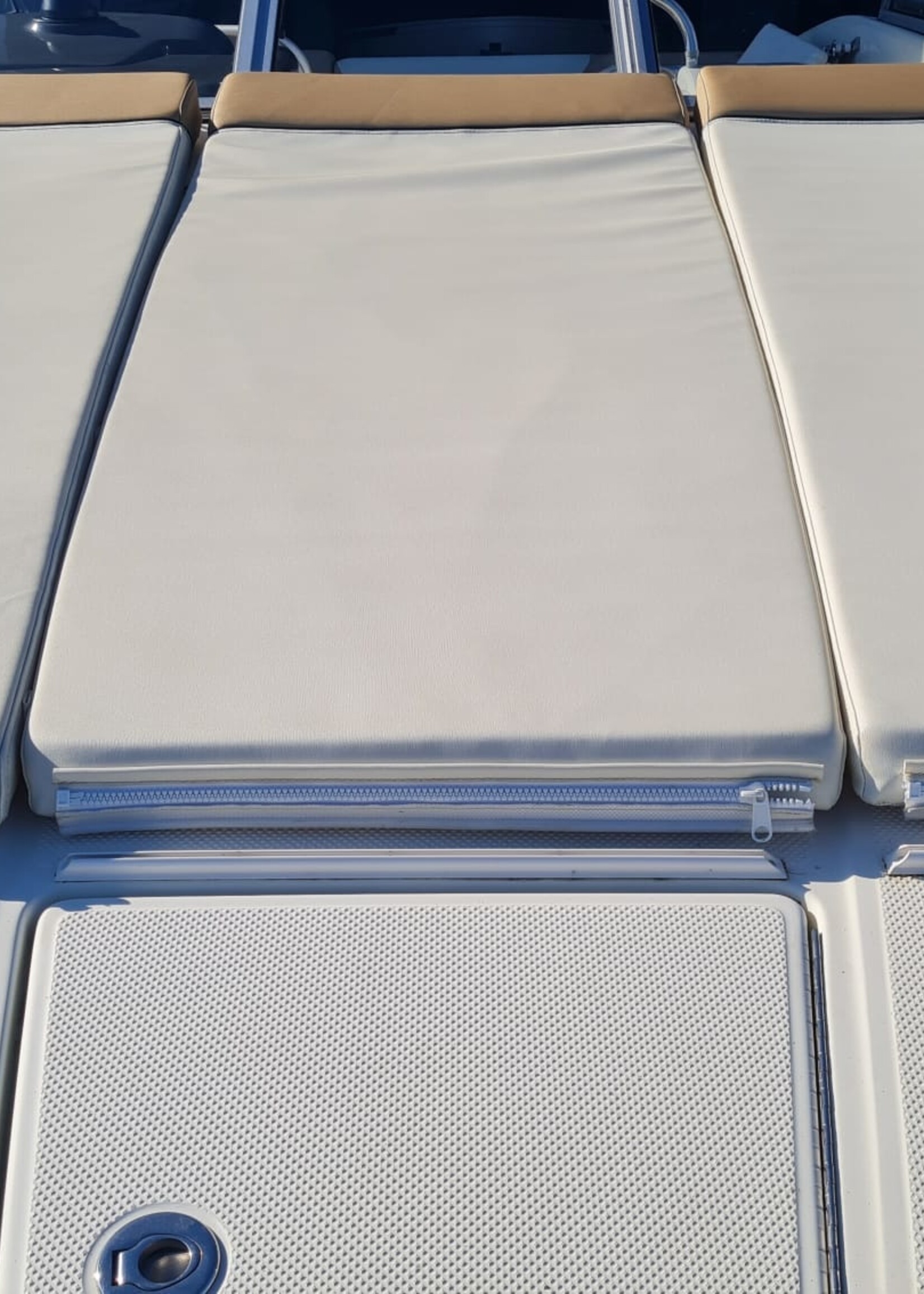 Bayliner 742 Cuddy 4.5Mpi V6, 250pk, 2015, 70 Stunden