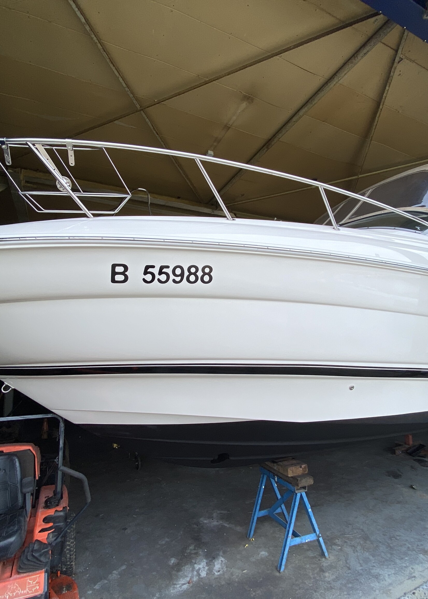 Monterey 250 CR Sport Cruiser, 5.7Ltr V8 350 Mag, 2006
