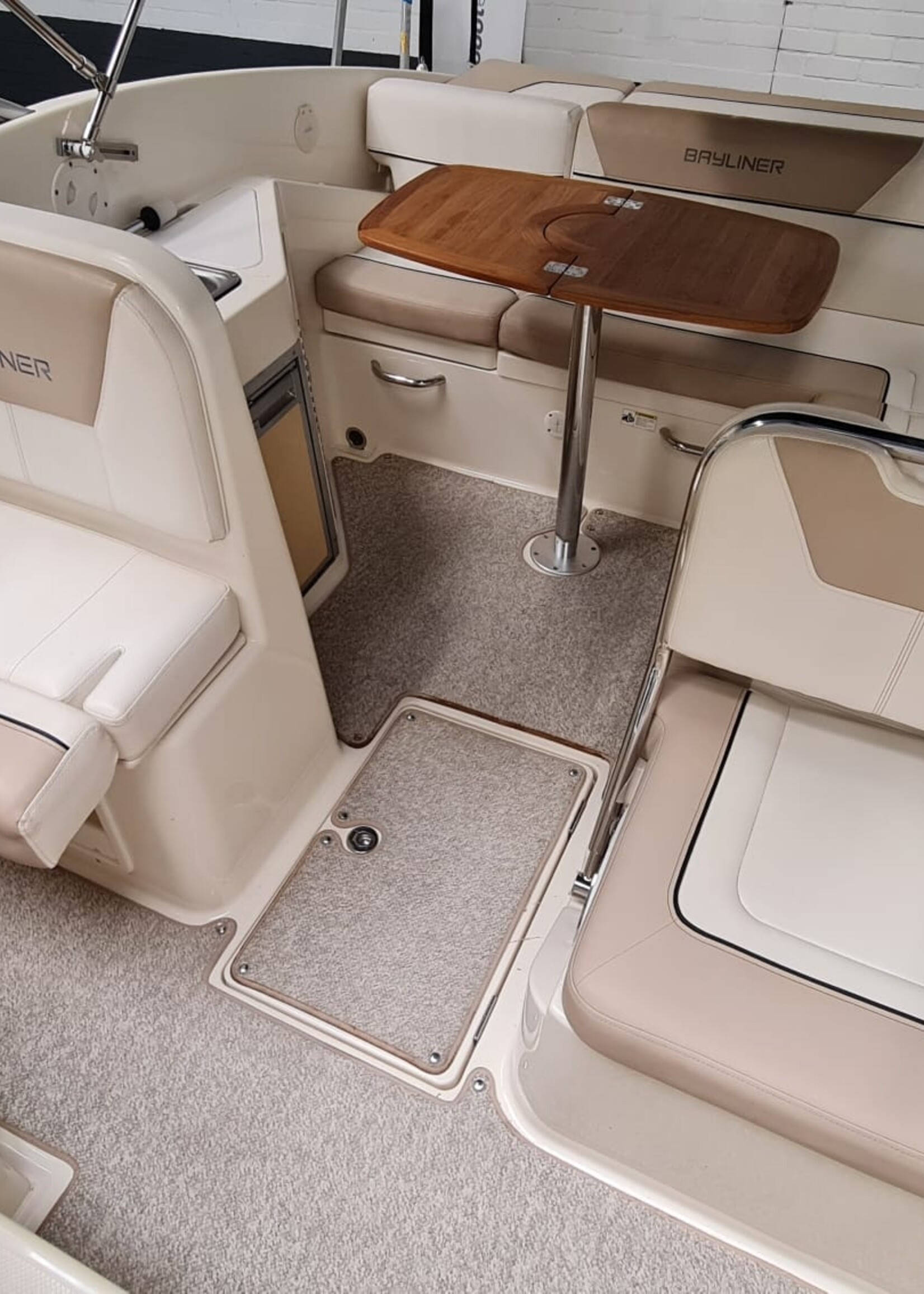 Bayliner 742 Cuddy 5.0Mpi V8, 260pk, 2014